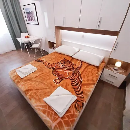 Apartment Nina Rovinj Exterior photo